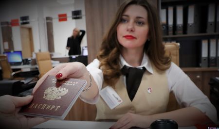 Почему женщинам так важен штамп в паспорте?