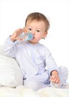 Как выбрать воду для ребенка