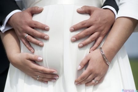 Свадебное платье для невесты в положении, как выбрать наряд для особого случая